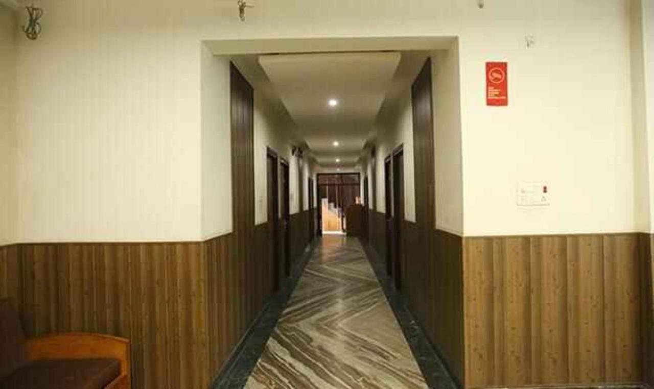 Fabhotel Corbett Inn Rudrapur Buitenkant foto